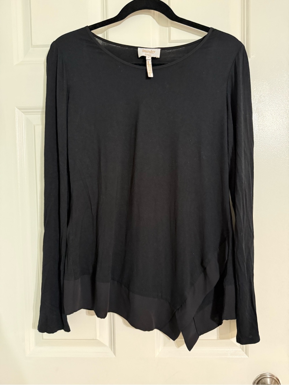 Laundry By Shelli Segal Black Long-Sleeve Top with Asymmetrical Hem